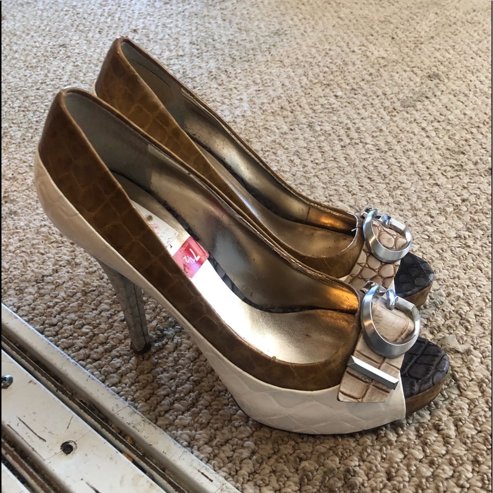 Guess heels